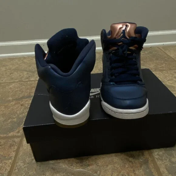 Air Jordan 5 Retro "Bronze" 7 in men 8 in women - Picture 3 of 5